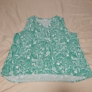 crown & ivy Green Paisely Tank